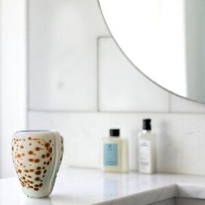 Springs Global Cowrie Shell Beach Decor Bathroom Cup, Toothbrush Holder NWOT